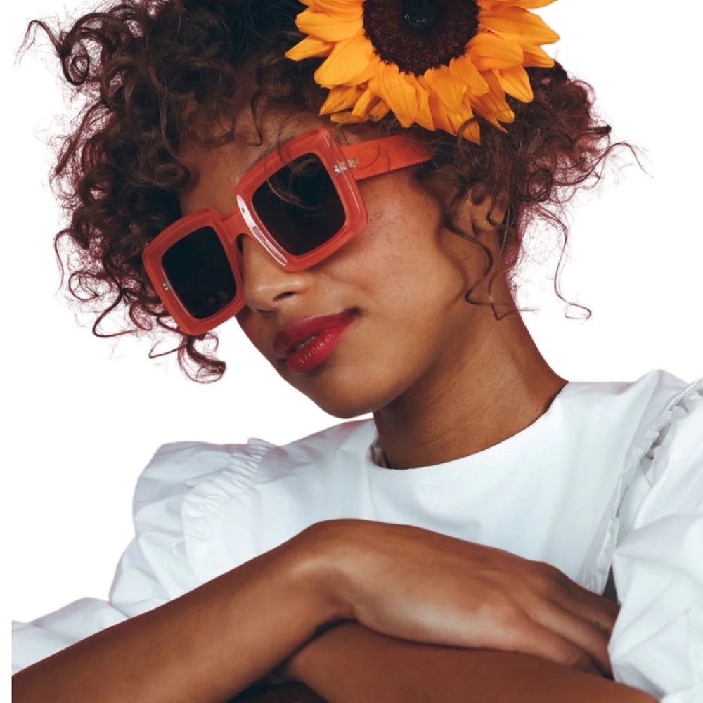 Powder Polly Sunglasses Coral UV Protection NWT
